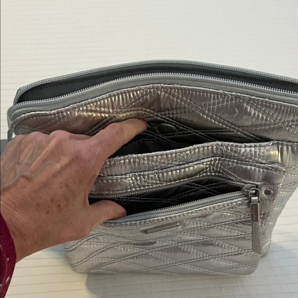 Baggallini Shimmering Silver Quilted Crossbody Bag - Picture 7 of 12